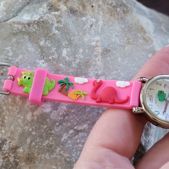 Pink Quartz Vintage Watches with Rhinestone Bezel and Croc-Embossed Strap JARTZ main image 10